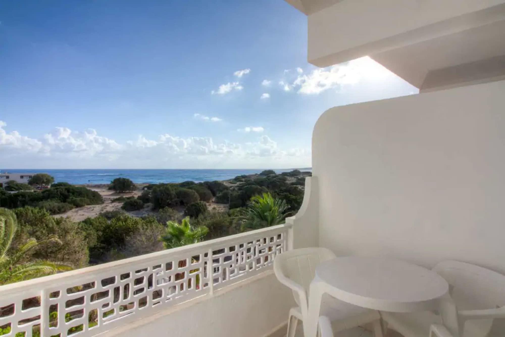 Hotel Lago Playa I Es Pujols Esterno foto