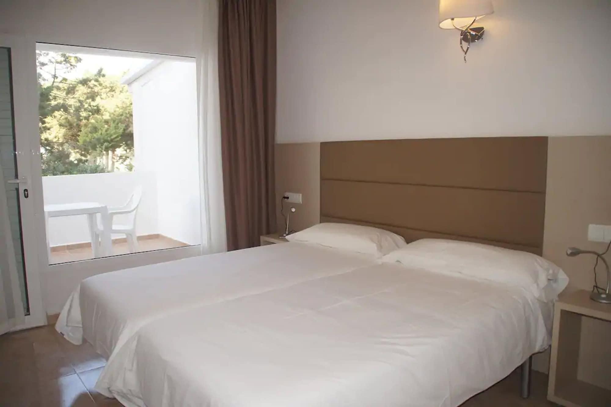 Hotel Lago Playa I Es Pujols Esterno foto