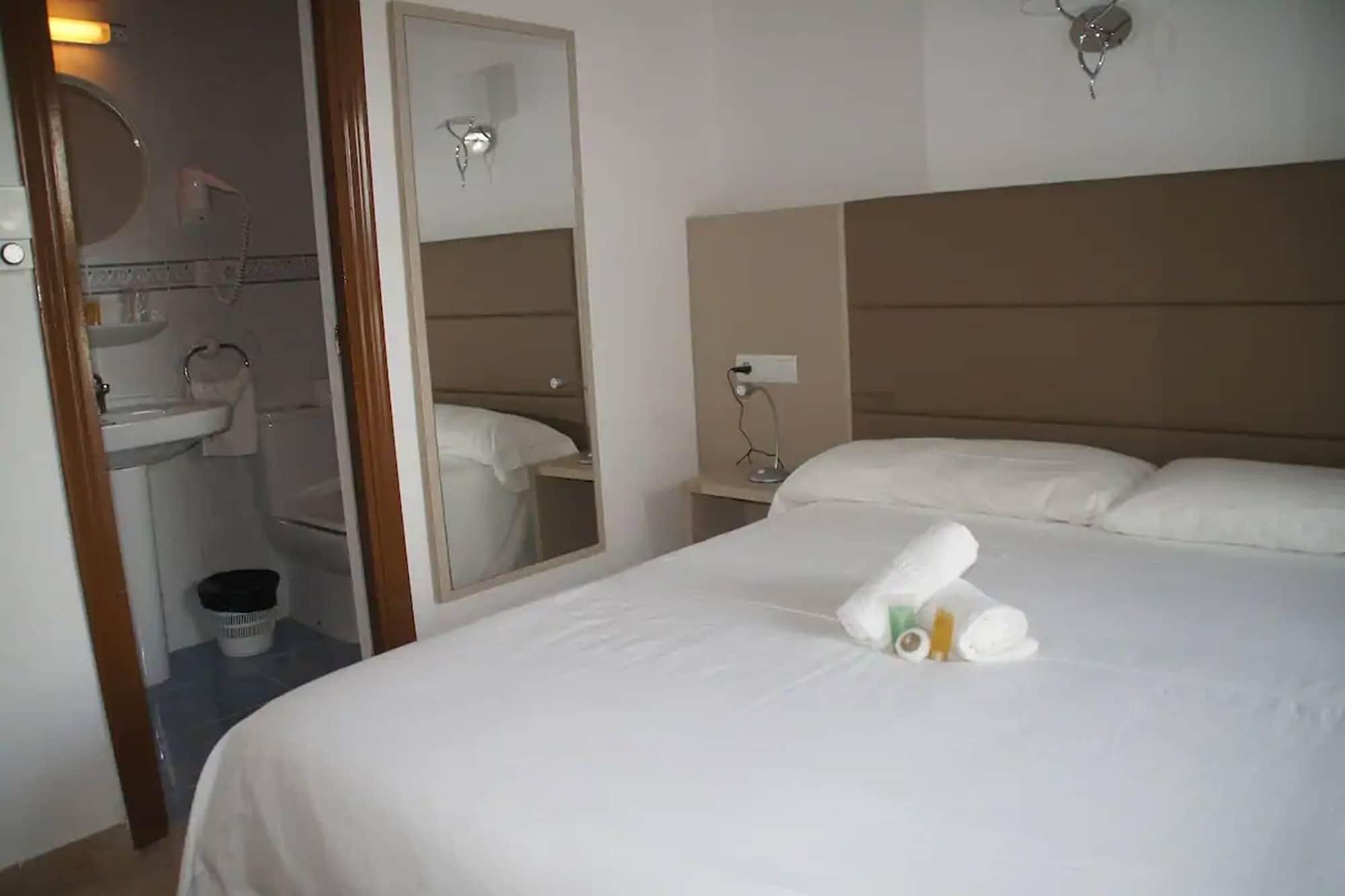 Hotel Lago Playa I Es Pujols Esterno foto